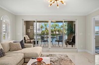 9103 Vanderbilt Dr in Naples, FL - Building Photo - Building Photo