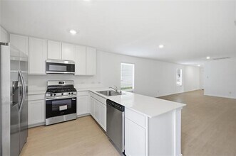 3928 Pontchartrain Pkwy in Sherman, TX - Building Photo - Building Photo