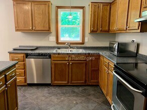 207 Trillingham Ln in Cary, NC - Building Photo - Building Photo