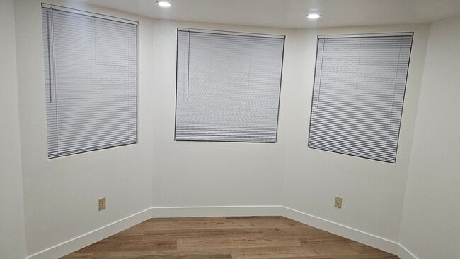 13483 Nicola Rd in Apple Valley, CA - Building Photo - Building Photo