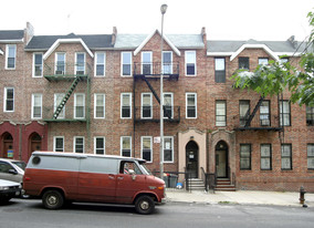 927 42nd St in Brooklyn, NY - Building Photo