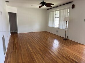 91 W 63rd St in Hialeah, FL - Building Photo - Building Photo