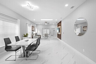 5730 Parkview Lake Dr in Orlando, FL - Building Photo - Building Photo