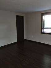 15 Bower St, Unit Apartment 2 in Bangor, ME - Building Photo - Building Photo