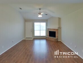 745 Buffalo Springs Dr in Fort Worth, TX - Building Photo - Building Photo