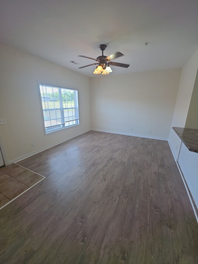 2014 N Willow Ave, Unit D2 in Cookeville, TN - Foto de edificio - Building Photo