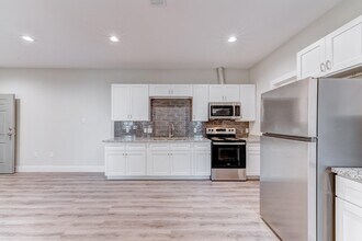 2906 Berry Rd in Houston, TX - Building Photo - Building Photo