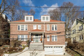 125 York Terrace in Brookline, MA - Building Photo - Building Photo
