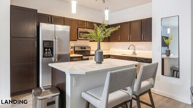 4000 N Albion St, Unit B303 in Denver, CO - Building Photo - Building Photo