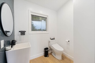 3541 Multiview Dr in Los Angeles, CA - Building Photo - Building Photo