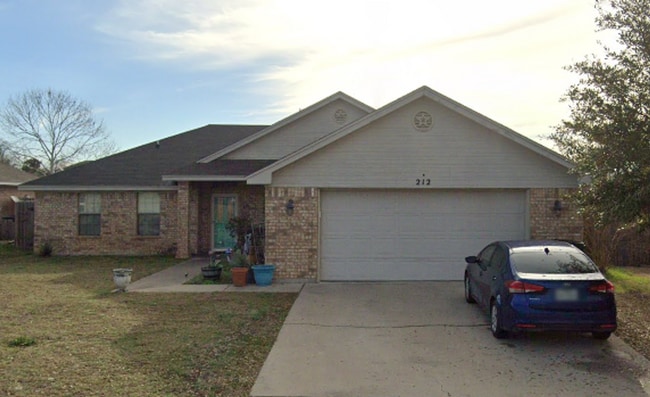 property at 212 Oak Ridge Dr