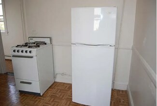 351 Thayer St in Providence, RI - Building Photo - Building Photo