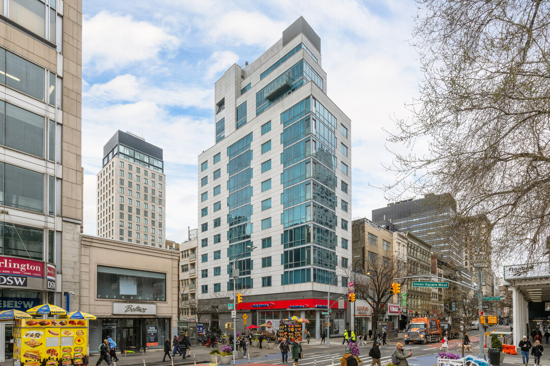 8 Union Square South in New York, NY - Building Photo