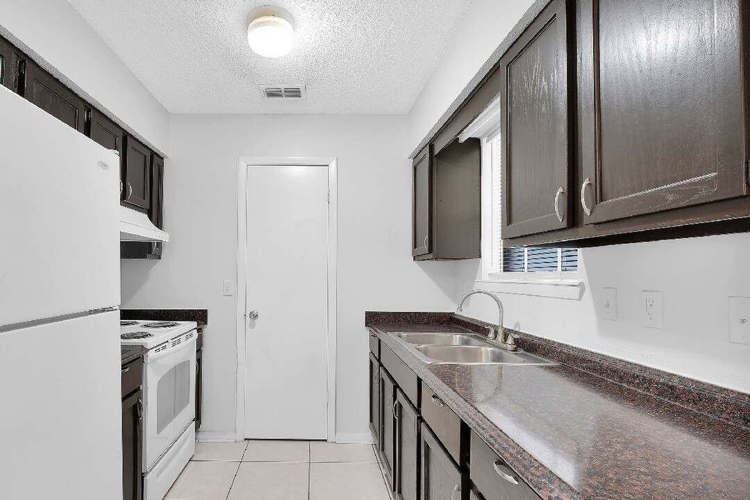 Palazzo Townhomes in Jacksonville, FL - Foto de edificio