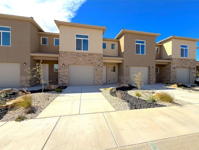 331 3210 in Hurricane, UT - Building Photo - Building Photo