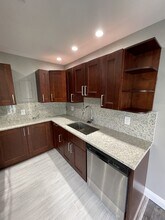 8911B NW 28th Dr in Coral Springs, FL - Building Photo - Building Photo