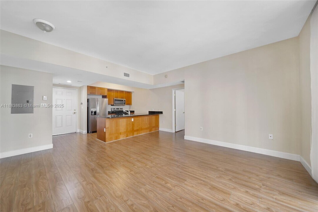 4100 Salzedo St, Unit 710 in Coral Gables, FL - Building Photo