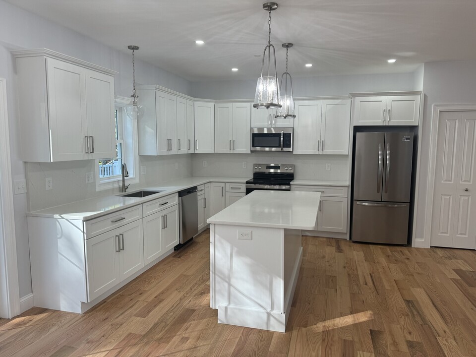 8 Elton St in Worcester, MA - Foto de edificio