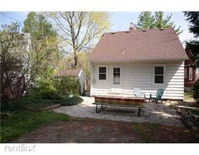 1400 Edgewood Ave in Ann Arbor, MI - Building Photo - Building Photo