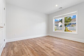 21 Paul Francis Way in Plymouth, MA - Building Photo - Building Photo