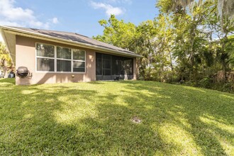 5805 Oak Mill Terrace in Palmetto, FL - Foto de edificio - Building Photo
