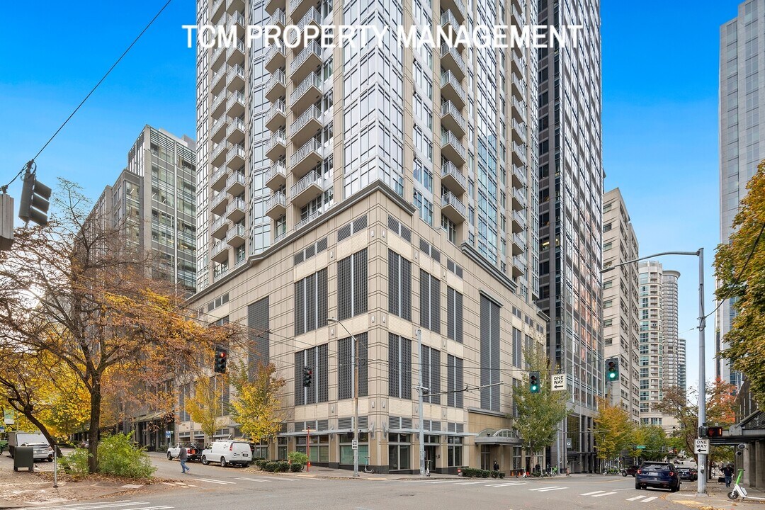 819 Virginia St in Seattle, WA - Foto de edificio