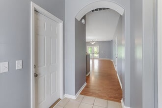 46 Isle Of Palms W in Bluffton, SC - Foto de edificio - Building Photo