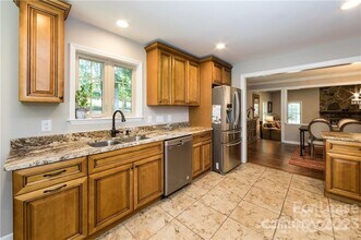 8511 Viking Dr in Waxhaw, NC - Building Photo - Building Photo