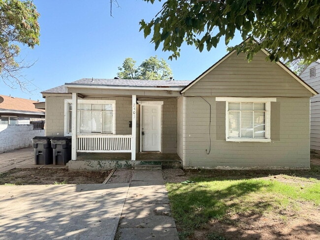 2403 22nd St in Lubbock, TX - Building Photo - Building Photo