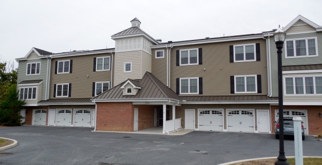 500 Riverside Dr in Pocomoke City, MD - Foto de edificio - Building Photo