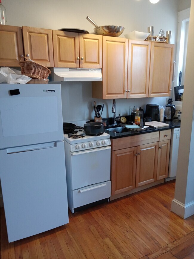 96 Conwell Ave, Unit 2 in Somerville, MA - Foto de edificio - Building Photo