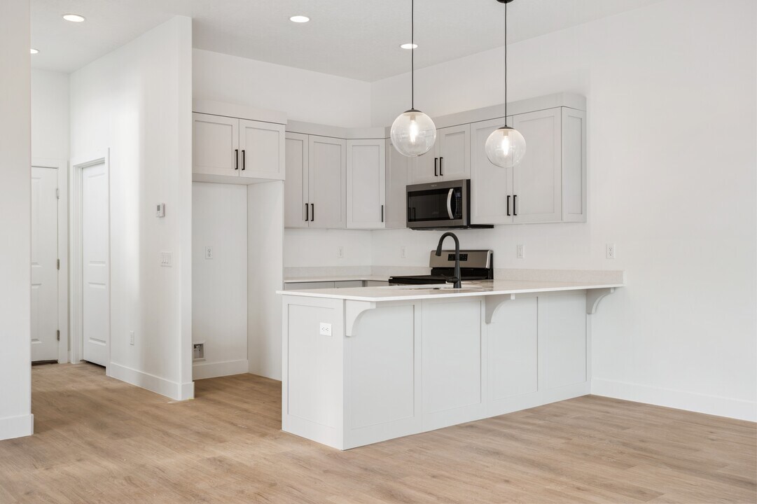 2702 Rain Tree St in Saint George, UT - Building Photo