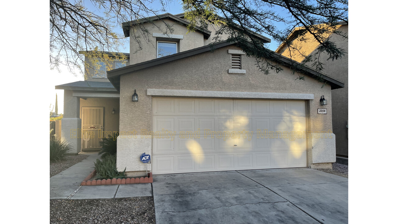 2064 S Cutter Ln in Tucson, AZ - Building Photo