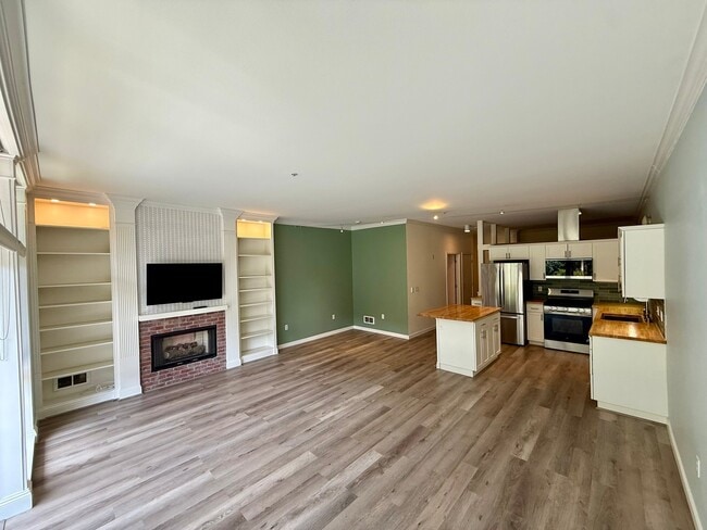 property at 303 E Pike St