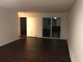 21 Mason Ct, Unit 21 in Amesbury, MA - Building Photo - Building Photo