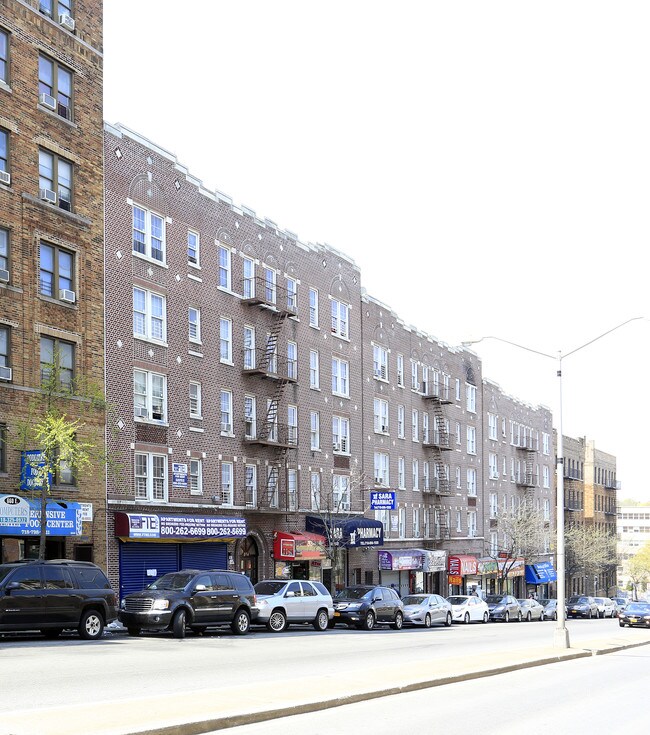642-654 E 233rd St in Bronx, NY - Foto de edificio - Building Photo
