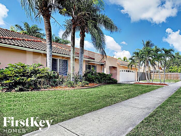 14872 SW 168th St in Miami, FL - Building Photo