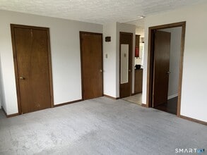 389 King Street in Bristol, CT - Building Photo - Building Photo