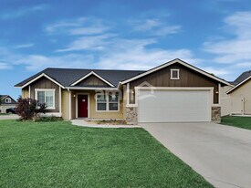 1765 N Buffalo Bill Ave in Star, ID - Building Photo