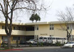 North Sutter Street Apartments in Stockton, CA - Foto de edificio