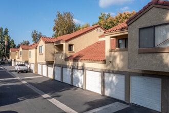 The Woodlands in Riverside, CA - Foto de edificio - Building Photo