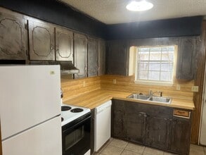 2211 Lookout Ave in Conway, AR - Building Photo - Building Photo