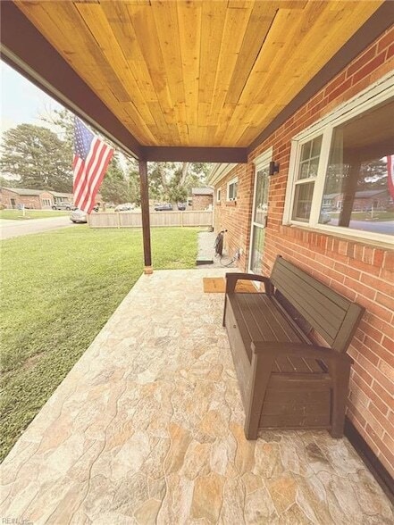 3925 Galleon Dr in Chesapeake, VA - Foto de edificio - Building Photo
