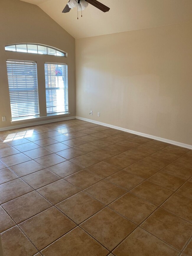 2305 Bachelor Button Blvd in Killeen, TX - Building Photo - Building Photo