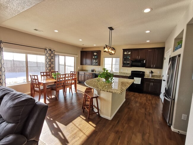 17778 E 44th Ave in Denver, CO - Building Photo - Building Photo