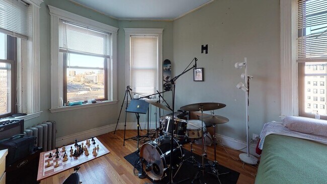 50 Charlesgate E, Unit 1 in Boston, MA - Building Photo - Building Photo