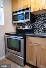 1721 Queens Ln in Arlington, VA - Building Photo - Building Photo