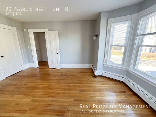 20 Pearl St-Unit -Unit B in Dover, NH - Foto de edificio - Building Photo