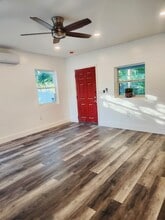 1211 9th Ave S in St. Petersburg, FL - Foto de edificio - Building Photo