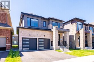 641 ETHERIDGE Ave in Milton, ON - Building Photo - Building Photo